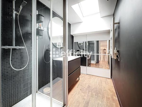 Loft
         2 pièces
        - 71 m² Exclusivité 199 500 € *