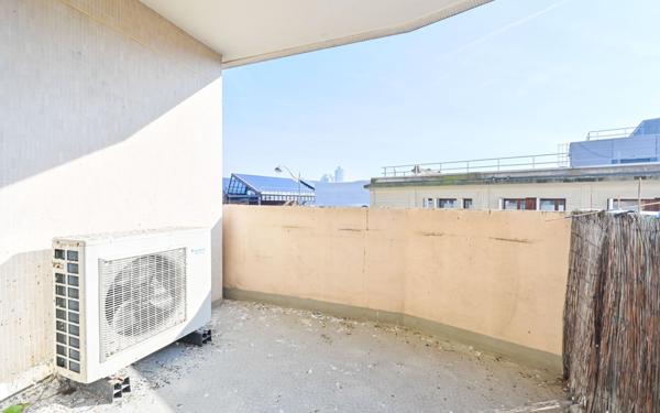 Appartement à vendre    3 pièces • 71,24 m2 Paris 18