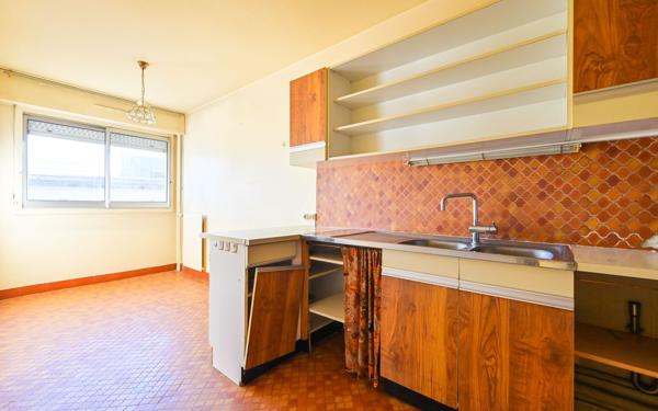 Appartement à vendre    3 pièces • 71,24 m2 Paris 18