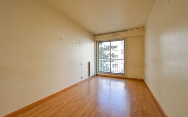 Appartement à vendre    3 pièces • 71,24 m2 Paris 18