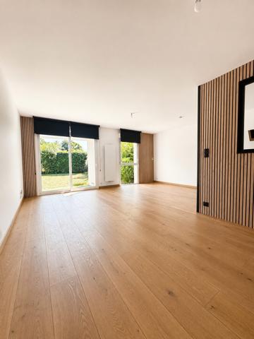 Type 4 en duplex avec jardin privatif et garage à Vannes