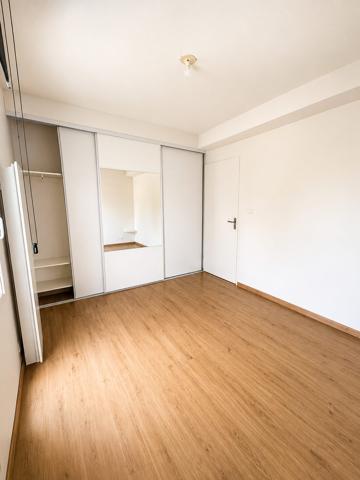 Type 4 en duplex avec jardin privatif et garage à Vannes