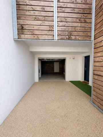 Type 4 en duplex avec jardin privatif et garage à Vannes