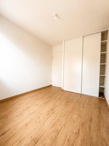 Type 4 en duplex avec jardin privatif et garage à Vannes
