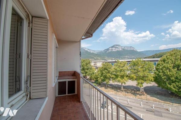 Appartement T3 traversant de 65,97 m² avec balcon et cave - Dernier Etage