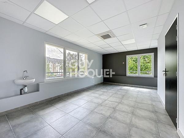 Local commercial 170 m²