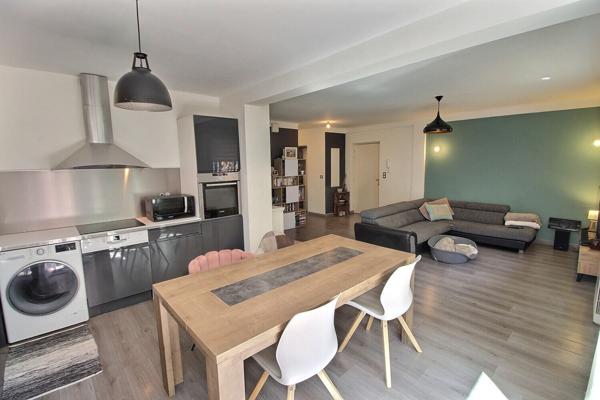 A VENDRE APPARTEMENT REZ-DE-CHAUSSEE DE 70.60 M² AVEC JARDIN, TERRASSE ET PARKING SECURISE