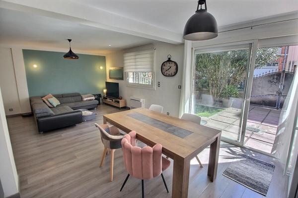 A VENDRE APPARTEMENT REZ-DE-CHAUSSEE DE 70.60 M² AVEC JARDIN, TERRASSE ET PARKING SECURISE