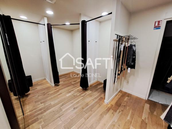 Immeuble entier à usage commercial