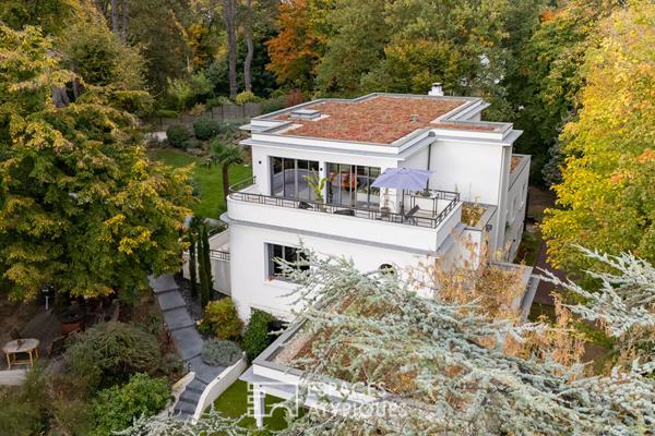 L’élégance blanche du Hameau de la Jonchère
