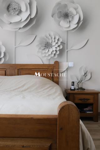 MAISON CONTEMPORAINE DE PLAIN-PIED - PROCHE CENTRE-VILLE -