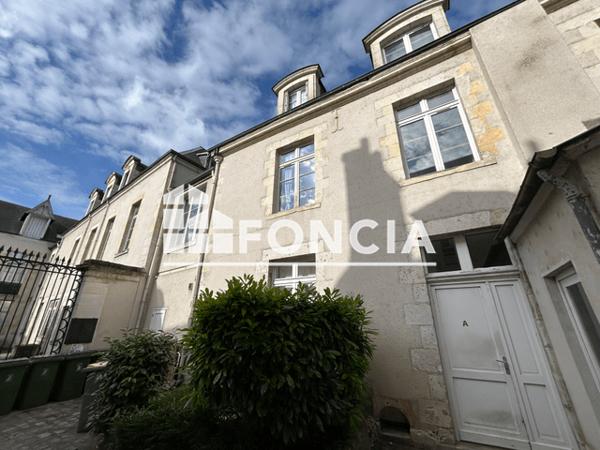 Location Studio 24.1 m² - HOTEL D'ESCURES Orleans 45000