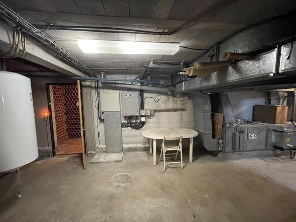 Maison
         6 pièces
        - 180 m² Bien prestige 899 000 € *
