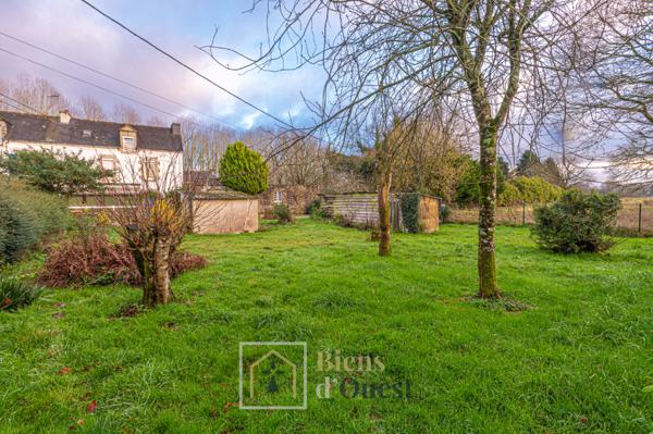 Terrain constructible 456 m2 à Pluvigner