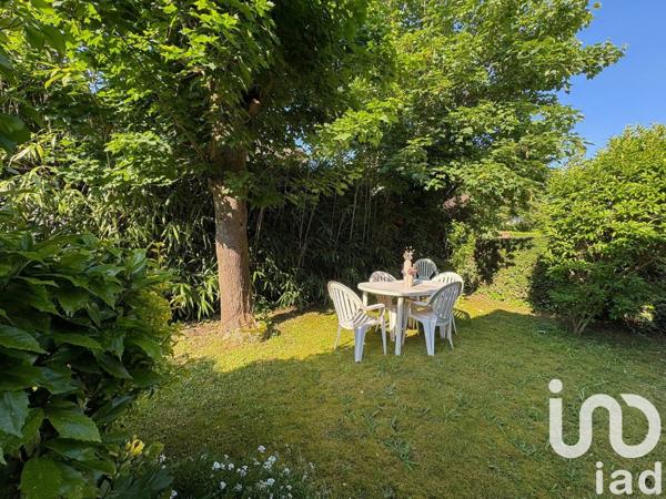 House for sale 5 rooms 89 m² Le Plessis-Trévise