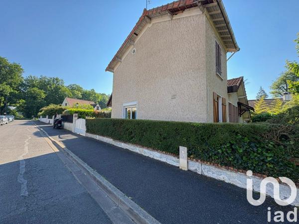 House for sale 5 rooms 89 m² Le Plessis-Trévise