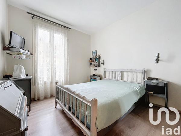 Appartement 3 pièces de 43 m² à Aulnay-sous-Bois (93600)