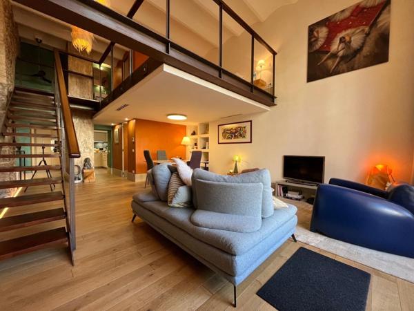 CANNES, Atelier d'artiste réinterprété en Loft, 74m2