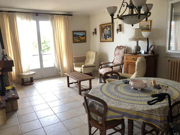 2 min Rochefort : Echillais : Maison 3 chambres, grand Garage et jardin