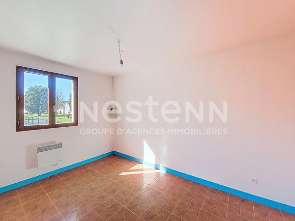 Maison proche Angerville plain pied, sous sol de 4 pièces