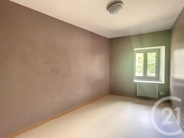 Immeuble à vendre  65 m2 ST POURCAIN SUR SIOULE - 03