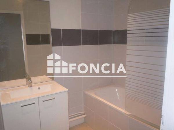 Location Appartement 3 pièces 78.7 m² - 9 RUE MICHELET Saint-etienne 42000