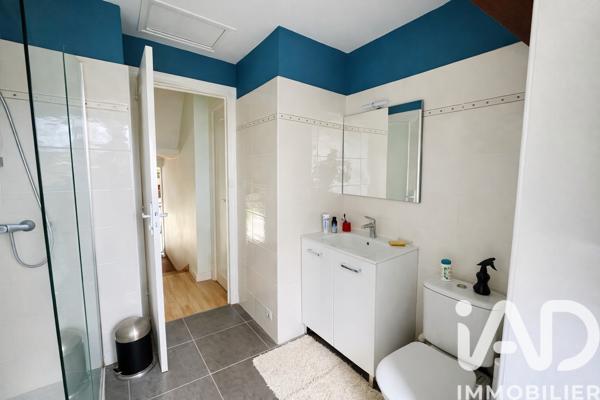 Maison à vendre 6 pièces 205 m² Saint-Laurent-des-Vignes