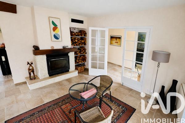 Maison à vendre 6 pièces 205 m² Saint-Laurent-des-Vignes