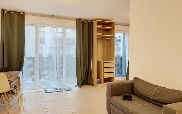 Appartement à louer    1 pièce • 30,79 m2 Les Ulis