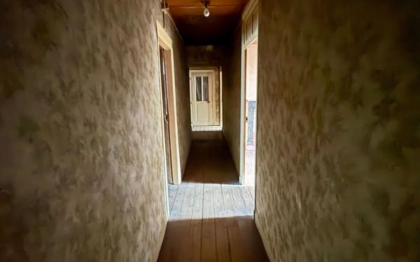 Maison à vendre    8 pièces •  Lathus-Saint-Rémy