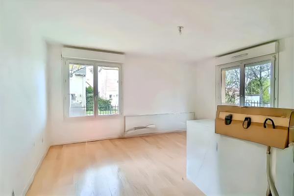 Joli appartement à 3 minutes à pied de la gare