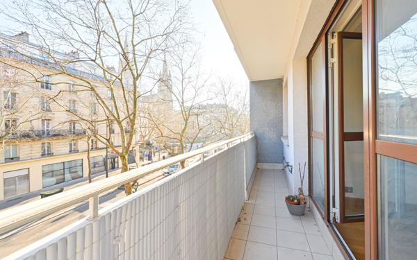 Appartement à vendre    4 pièces • 70,50 m2 Paris 11