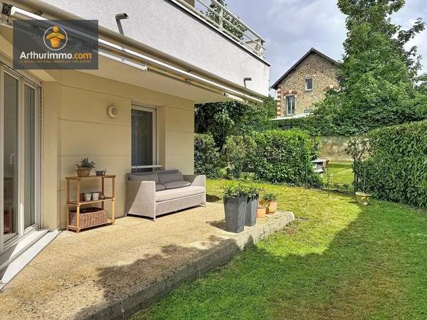 Vente                                                      Appartement
                        
                     5 pièces                      95 m2                     à Eaubonne