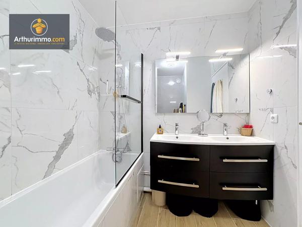 Vente                                                      Appartement
                        
                     5 pièces                      95 m2                     à Eaubonne