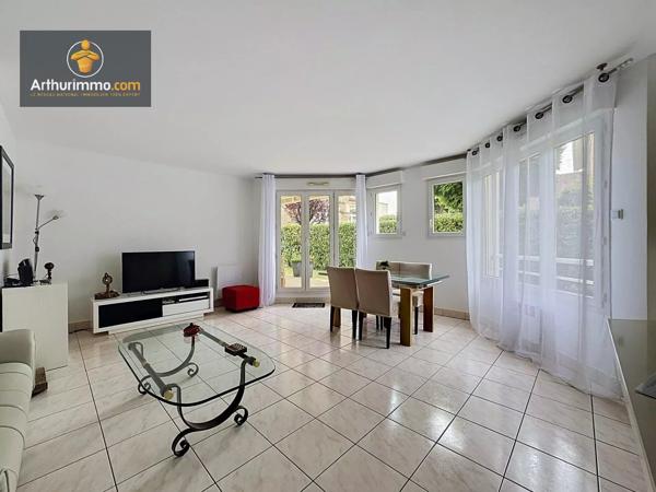 Vente                                                      Appartement
                        
                     5 pièces                      95 m2                     à Eaubonne