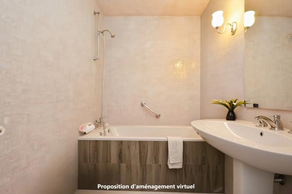 BOURG LA REINE - 7P - 134,65 M² - PROCHE CENTRE VILLE - DUPLEX 1ER ET 2E - JARDIN 53 M² ENV. - 3 CAVES