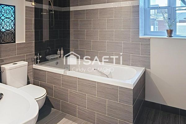 Un bien coup de cœur avec un potentiel incroyable sur Ailly-sur-Noye. Opportunité à saisir rapidement !