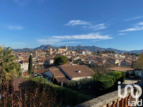 Maison à vendre 11 pièces 210 m² Aubagne