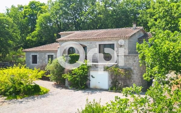 Maison à vendre    5 pièces • 136,50 m2 Saint-Alban-Auriolles