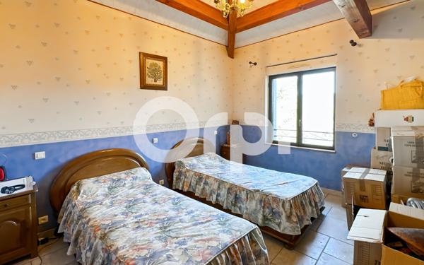 Maison à vendre    5 pièces • 136,50 m2 Saint-Alban-Auriolles