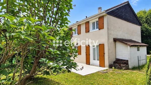 Maison
         6 pièces
        - 109 m² Exclusivité 385 000 € *