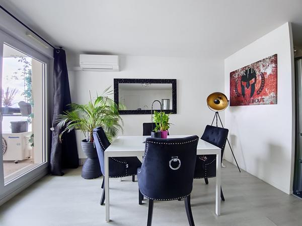Appartement
         3 pièces
        - 59 m² Exclusivité 215 000 € *