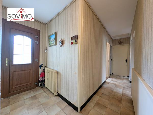 IDÉALEMENT SITUÉ, AGRÉABLE PLAIN PIED INDÉPENDANT AVEC GARAGE ET JARDIN