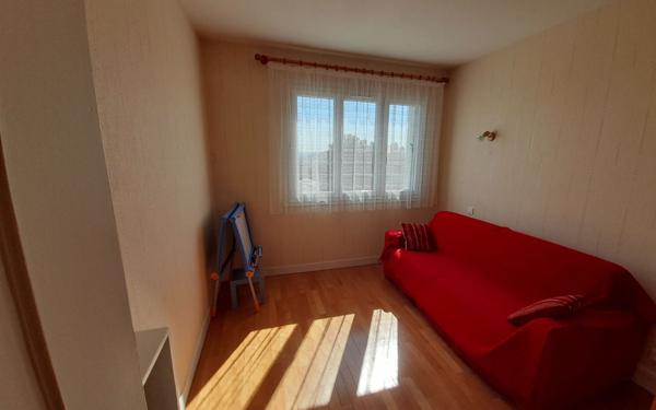 Immeuble à vendre    12 pièces • 279 m2 Thiais