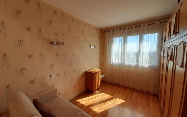 Immeuble à vendre    12 pièces • 279 m2 Thiais