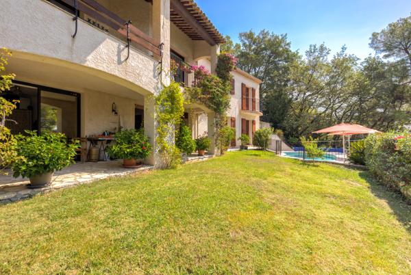 Maison à vendre à Carros (06510) - Alpes-Maritimes