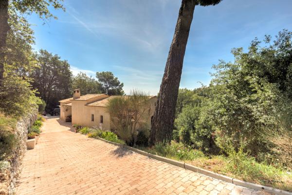 Maison à vendre à Carros (06510) - Alpes-Maritimes