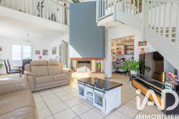 Maison à vendre 10 pièces 255 m² Hettange-Grande