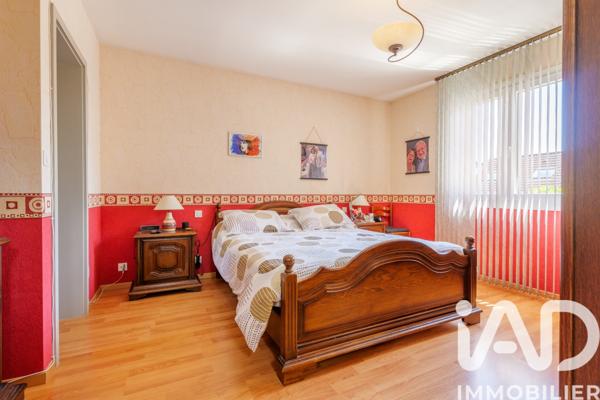 Maison à vendre 10 pièces 255 m² Hettange-Grande