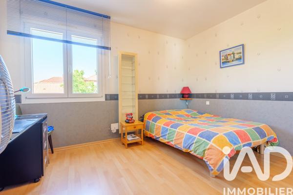 Maison à vendre 10 pièces 255 m² Hettange-Grande